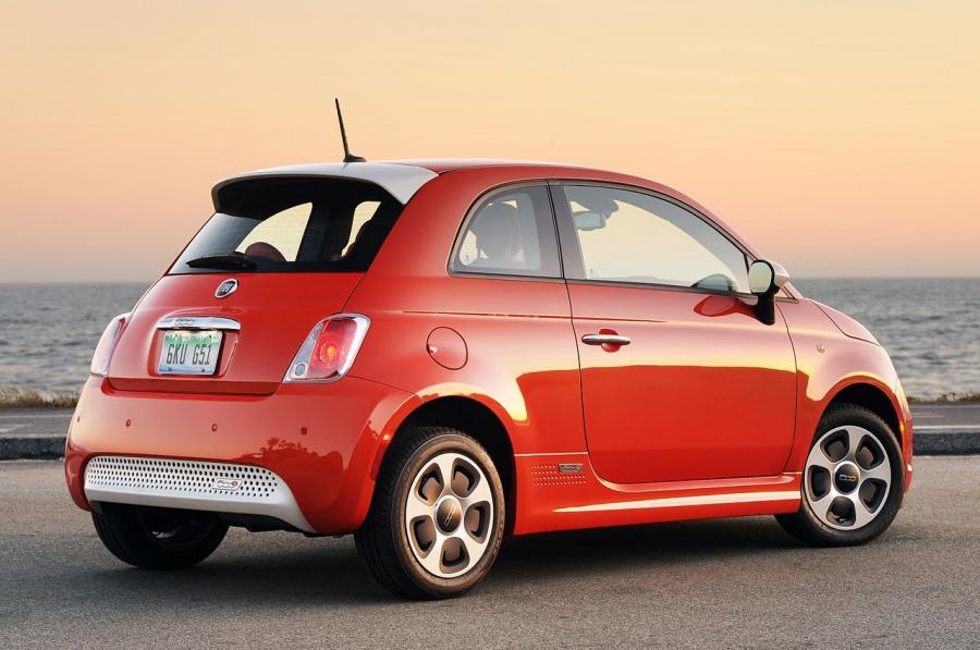  Fiat 500e 2013 года  (фото 11 из 141)